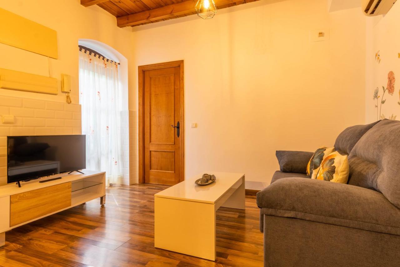 Apartamento Patio Andaluz En Sevilla エクステリア 写真