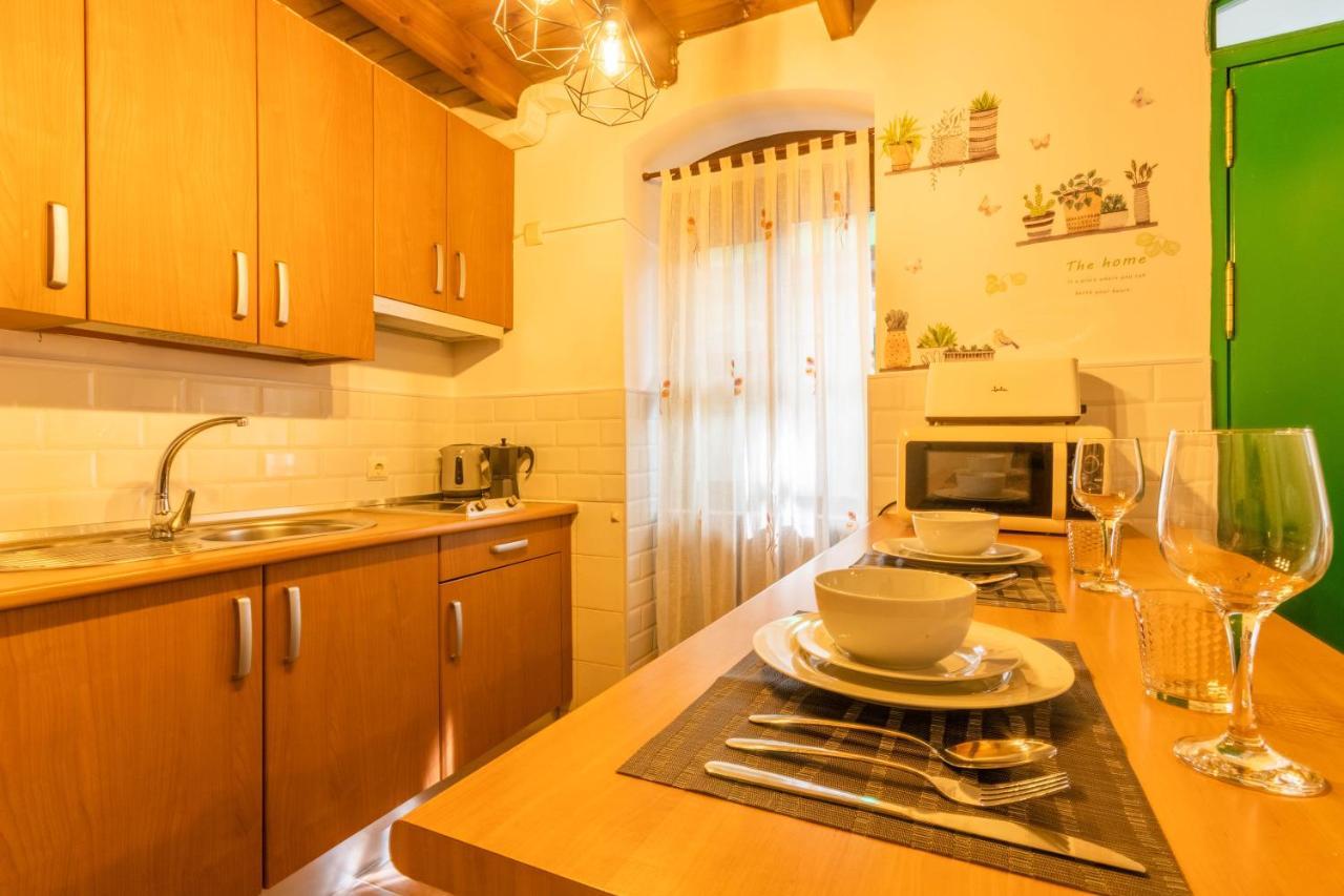 Apartamento Patio Andaluz En Sevilla エクステリア 写真